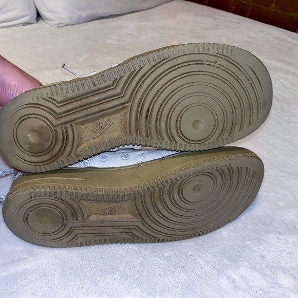 Zip Back Nike White Airforce 1s - Picture 5 of 5